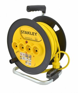 STANLEY-PRZEDŁUŻACZ BĘBNOWY/ZABEZ. 40m  3x1,5mm 16A IP20