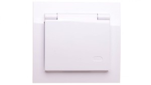 KIER Gniazdo bryzgoszczelne z/u IP44 klapka przezroczysta białe GPH-1WZ/00/w