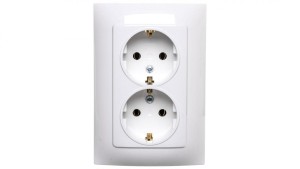 Simon 10 Gniazdo podwójne SCHUKO białe 16A 250V IP20 CGSZ2/11