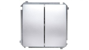 Simon Basic Łącznik świecznikowy z podświetleniem 10AX 250V, szybkozłącza, srebrny mat BMW5L.01/43