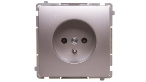 Simon Basic Gniazdo wtyczkowe z uziemieniem z przesłonami torów 16A 250V srebrny mat BMGZ1z.01/43
