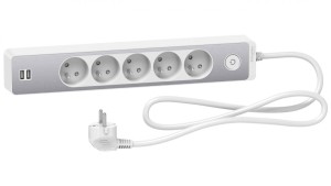 Odace Przedłużacz 5 gniazdowy z łącznikiem 2x USB, 1,5m biały+szczotkowane aluminium ST935U1WA