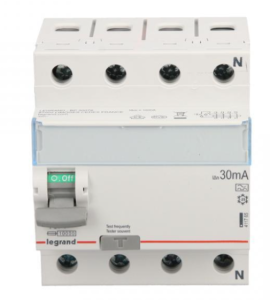 Wyłącznik różnicowoprądowy 4P 40A 0,03A typ A P304 TX3 411765