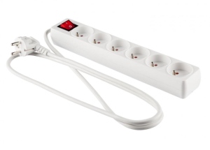 Przedłużacz z wyłącznikiem 6-gniazd z/u 1,5m /H05VV-F 3G1/ biały PM-ZW-6G-15