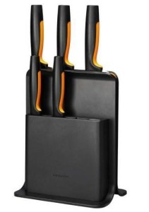 FISKARS ZESTAW 5 NOŻY W BLOKU CZARNYM FF .