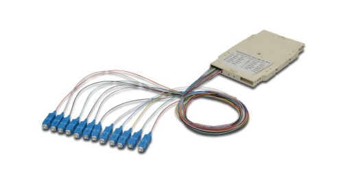 Tacka spawów światłowodowych z 12 kolorowymi pigtailami SC (UPC), MM OM3 50/125, 2m, LSZH A-96522-02-UPC-3