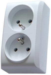 BIS GNIAZDO N/T PODW.2X2P+Z GN-2BZ BIAŁE