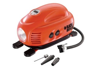 BLACK+DECKER KOMPRESOR  12V/8,3BAR   ASI200  .