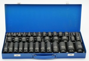ADLER NASADKI UDAROWE K-D 35szt.1/2" KRÓTKIE/DŁUGIE AD-35KD/PLASTIKOWA WAL.