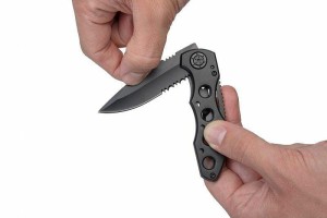 WOLFCRAFT NÓŻ SKŁADANY Z OSTRZEM ZĄBKOWA 70mm
